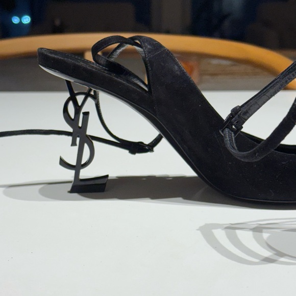 Saint Laurent Black Pointed Slingback Heels - Picture 3 of 10